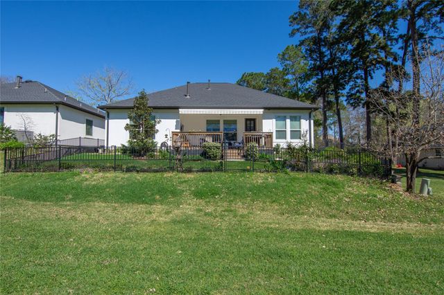 70 Highland Point Drive, Montgomery, TX 77356