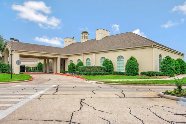 70 Highland Point Drive, Montgomery, TX 77356