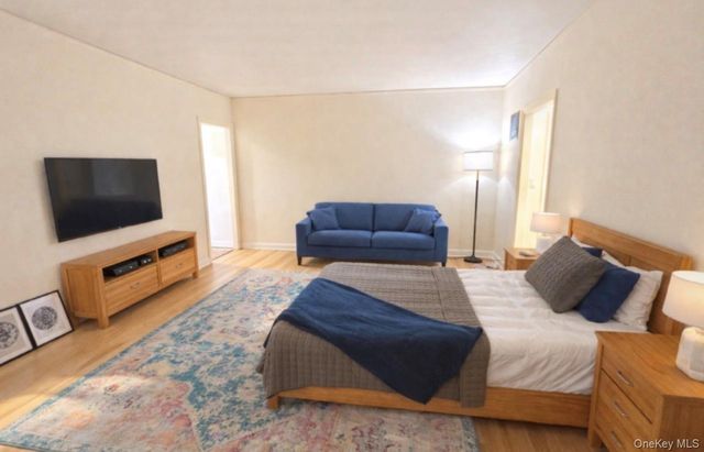 3421 78th Street 1H, Jackson Heights, NY 11372