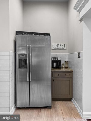 205 SHERWIN RD, Mullica Hill, NJ 08062