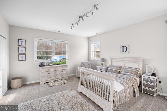 205 SHERWIN RD, Mullica Hill, NJ 08062