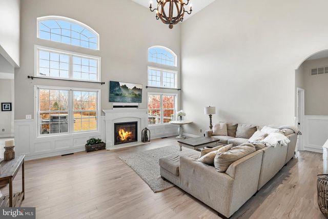 205 SHERWIN RD, Mullica Hill, NJ 08062