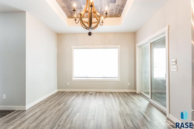 2824 E Sunflower Cir Circle, Brandon, SD 57005