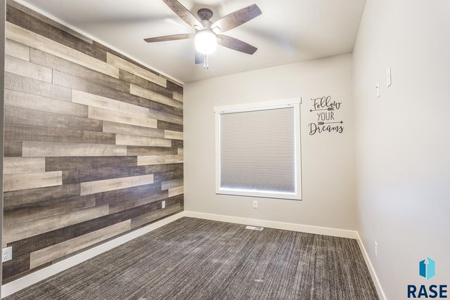 2824 E Sunflower Cir Circle, Brandon, SD 57005
