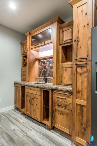 2824 E Sunflower Cir Circle, Brandon, SD 57005