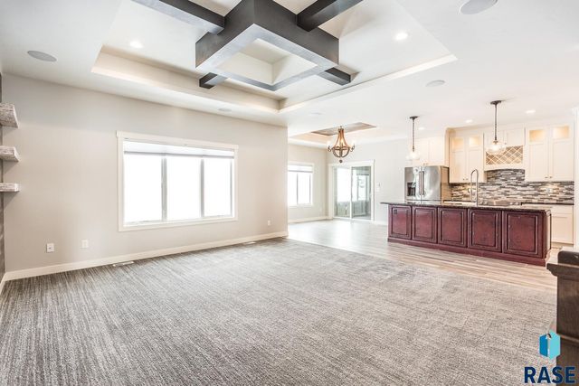 2824 E Sunflower Cir Circle, Brandon, SD 57005
