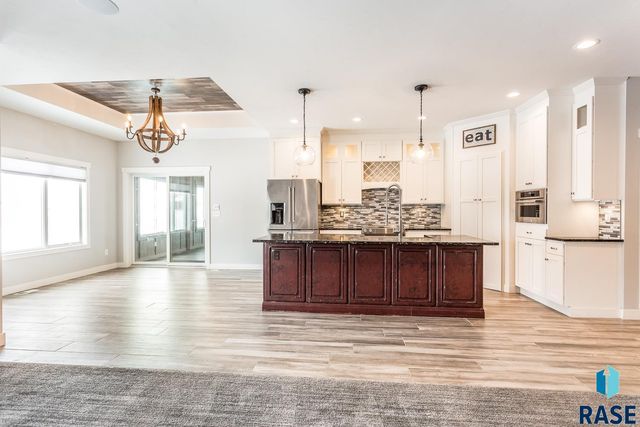 2824 E Sunflower Cir Circle, Brandon, SD 57005
