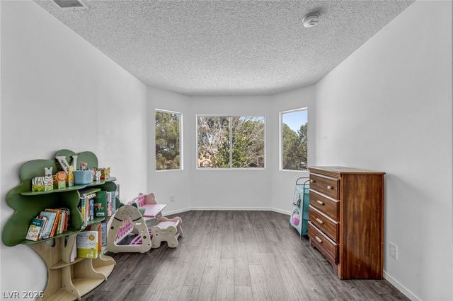 2940 Domino Way, Las Vegas, NV 89117