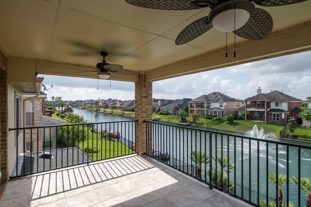 18119 Blues Point Drive, Cypress, TX 77429