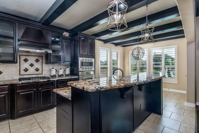 18119 Blues Point Drive, Cypress, TX 77429