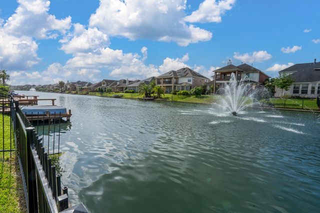 18119 Blues Point Drive, Cypress, TX 77429