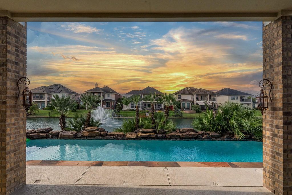 18119 Blues Point Drive, Cypress, TX 77429