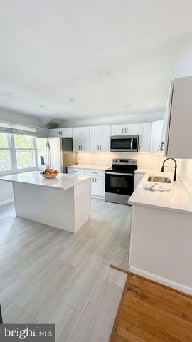 19 WIMBLEDON LN, Owings Mills, MD 21117