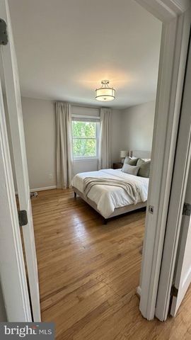 19 WIMBLEDON LN, Owings Mills, MD 21117