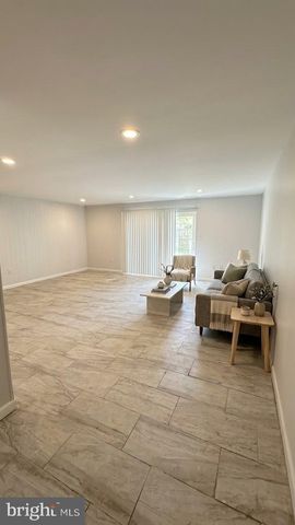 19 WIMBLEDON LN, Owings Mills, MD 21117