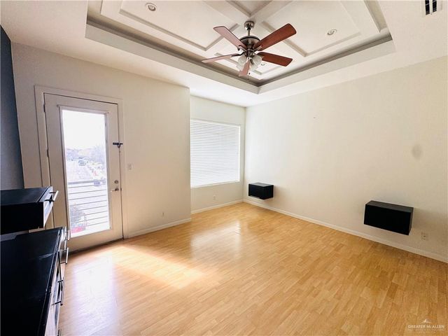 1209 E Olympia E Avenue 3, Mcallen, TX 78503