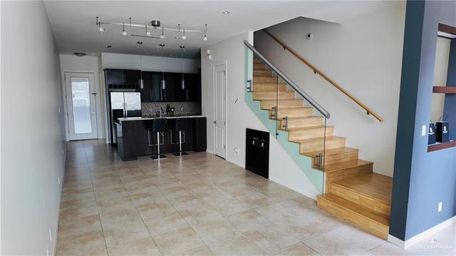 1209 E Olympia E Avenue 3, Mcallen, TX 78503