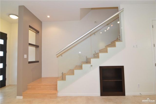 1209 E Olympia E Avenue 3, Mcallen, TX 78503