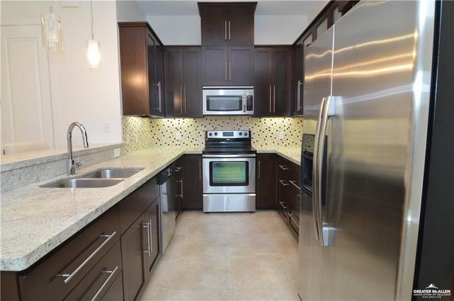 1209 E Olympia E Avenue 3, Mcallen, TX 78503