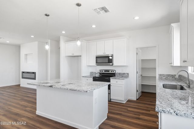 3152 E Andrada Road, Vail, AZ 85641