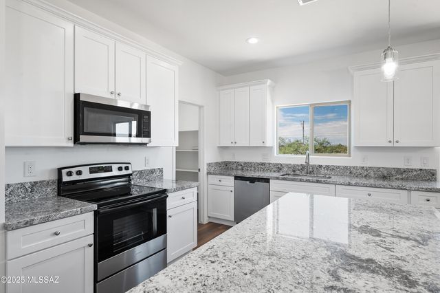 3152 E Andrada Road, Vail, AZ 85641