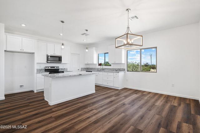 3152 E Andrada Road, Vail, AZ 85641