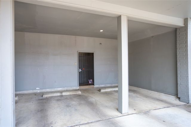 4030 Holland Avenue 8, Dallas, TX 75219