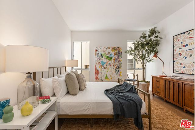 511 San Vicente Boulevard 106, Santa Monica, CA 90402