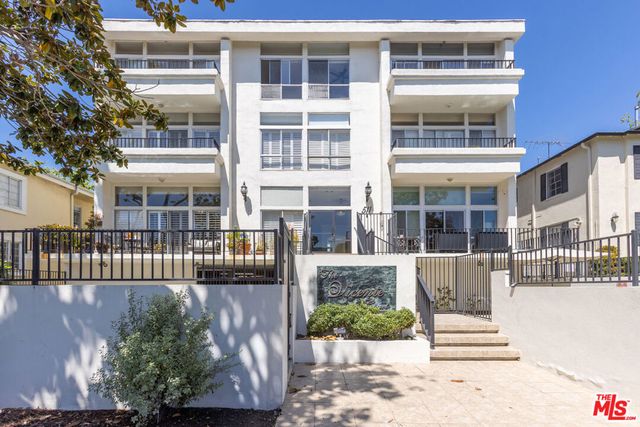 511 San Vicente Boulevard 106, Santa Monica, CA 90402