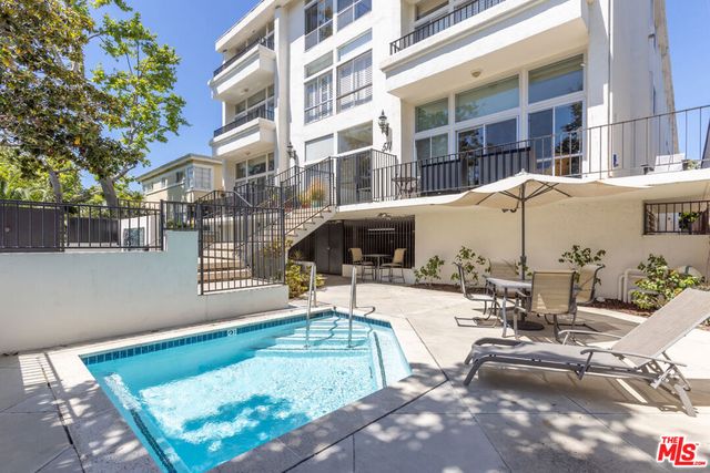 511 San Vicente Boulevard 106, Santa Monica, CA 90402
