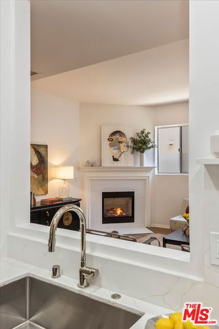 511 San Vicente Boulevard 106, Santa Monica, CA 90402