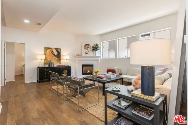 511 San Vicente Boulevard 106, Santa Monica, CA 90402