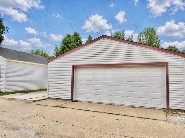 214 S 65th STREET, Milwaukee, WI 53214