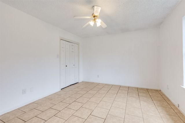 520 Lake Crest Parkway, Azle, TX 76020