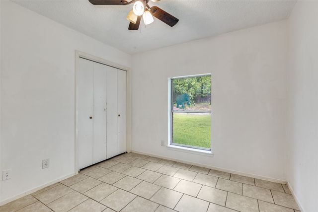 520 Lake Crest Parkway, Azle, TX 76020