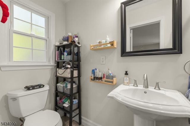 28 Ethan Dr, New Providence Boro, NJ 07974