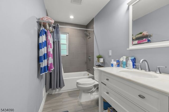 28 Ethan Dr, New Providence Boro, NJ 07974