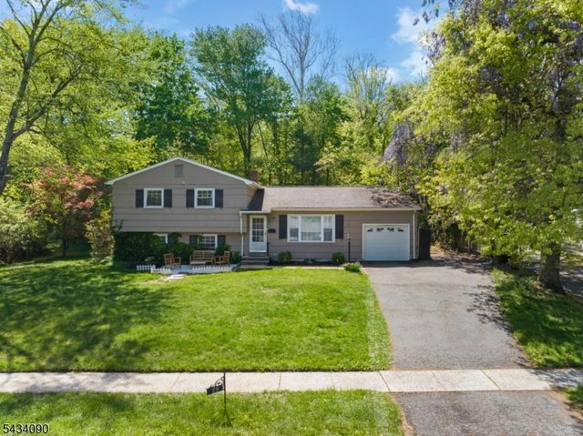28 Ethan Dr, New Providence Boro, NJ 07974