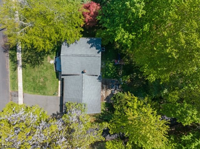 28 Ethan Dr, New Providence Boro, NJ 07974
