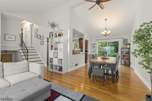 28 Ethan Dr, New Providence Boro, NJ 07974