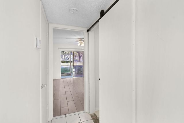 31 Lake Vista Trl Apt 104, Port St Lucie, FL 34952