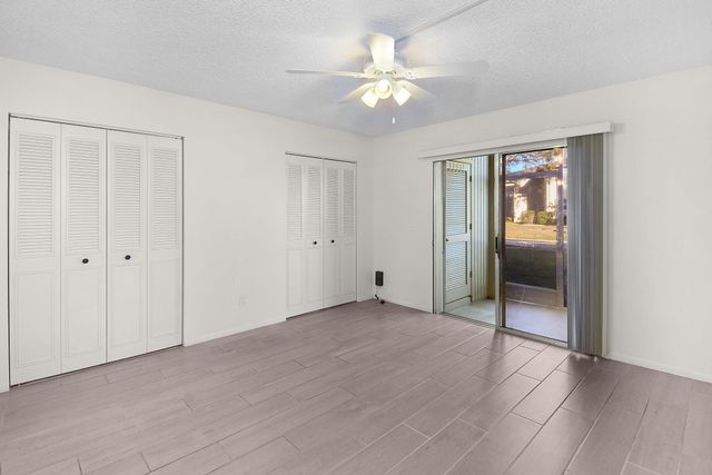 31 Lake Vista Trl Apt 104, Port St Lucie, FL 34952