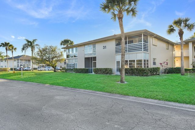 31 Lake Vista Trl Apt 104, Port St Lucie, FL 34952