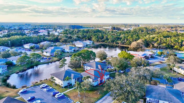 31 Lake Vista Trl Apt 104, Port St Lucie, FL 34952