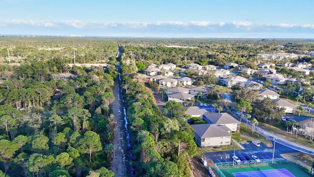 31 Lake Vista Trl Apt 104, Port St Lucie, FL 34952