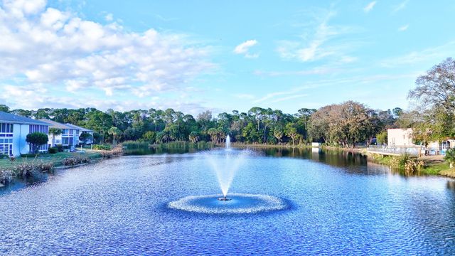 31 Lake Vista Trl Apt 104, Port St Lucie, FL 34952