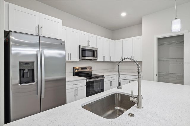 16497 SW 31ST STREET, Ocala, FL 34481