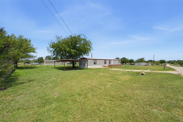 7305 Walden Drive, Joshua, TX 76058