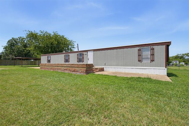 7305 Walden Drive, Joshua, TX 76058