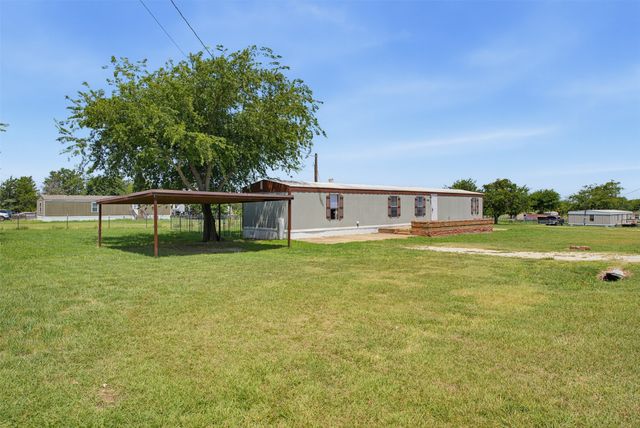 7305 Walden Drive, Joshua, TX 76058